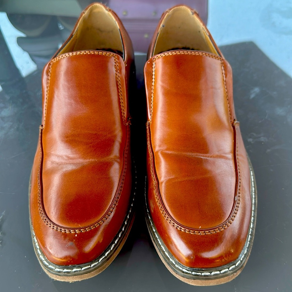 Boys brown size 3M Max & Drake slip on dress shoes